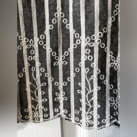 Lucky Brand top size s - Picture 6 of 8